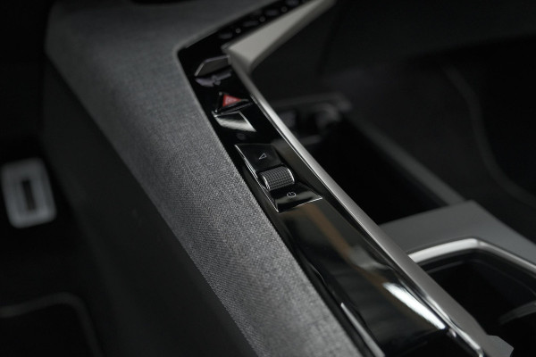 Peugeot 3008 Hybrid 145 e-DCS6 GT | Elektrische Kofferklep | Camera | Adaptieve Cruise Control | Apple CarPlay