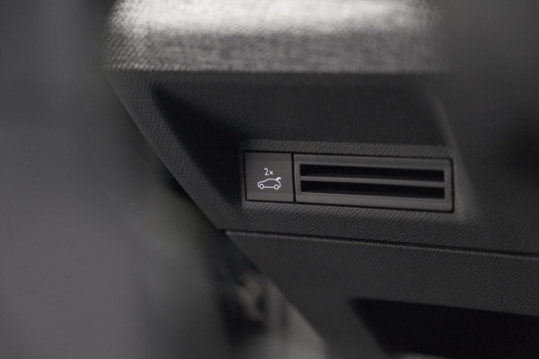 Peugeot 3008 Hybrid 145 e-DCS6 GT | Elektrische Kofferklep | Camera | Adaptieve Cruise Control | Apple CarPlay