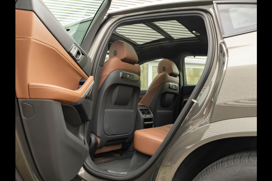 BMW X6 xDrive40i - Panoramadak - Trekhaak - Warmte Comfortpakket - Driving Assistant