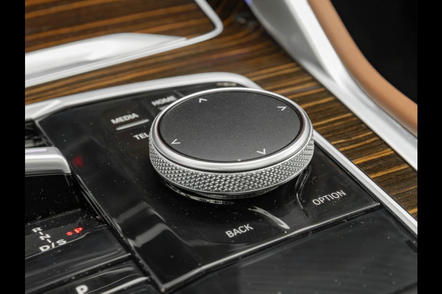 BMW X6 xDrive40i - Panoramadak - Trekhaak - Warmte Comfortpakket - Driving Assistant