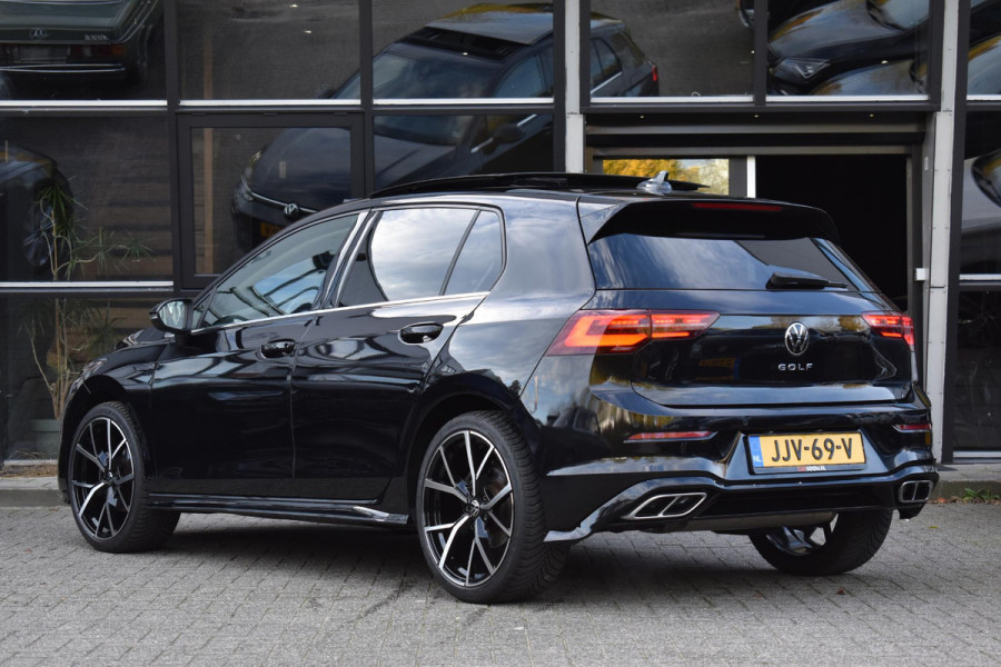 Volkswagen Golf 1.5 TSI R-Line Pano Sfeer Lane Elekstoel. Massage