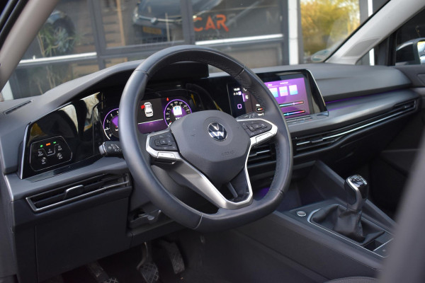 Volkswagen Golf 1.5 TSI R-Line Pano Sfeer Lane Elekstoel. Massage