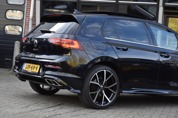 Volkswagen Golf 1.5 TSI R-Line Pano Sfeer Lane Elekstoel. Massage