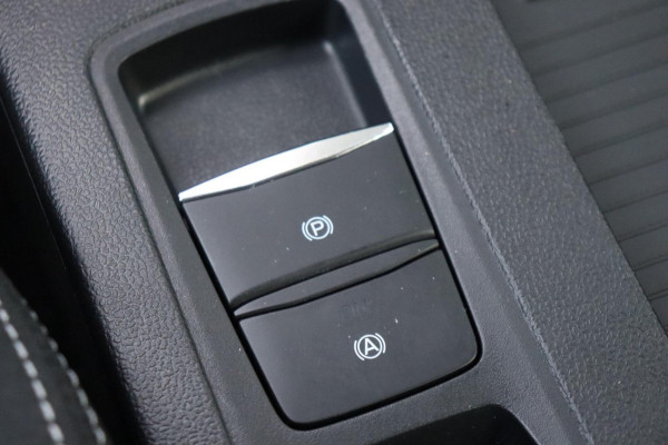 Ford Focus 1.0 EcoBoost Titanium Business org.NL stuur+raam+stoelverw.