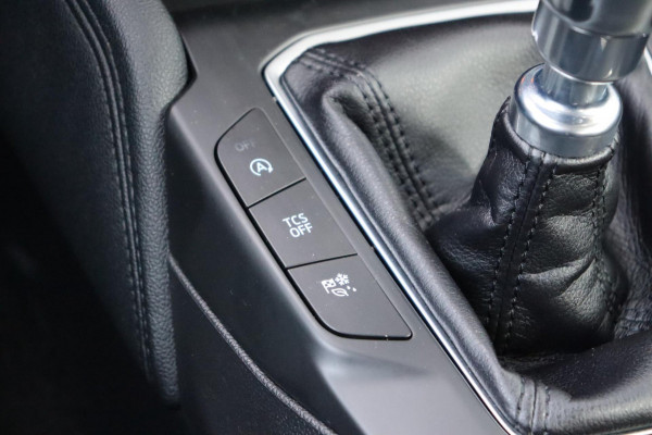 Ford Focus 1.0 EcoBoost Titanium Business org.NL stuur+raam+stoelverw.