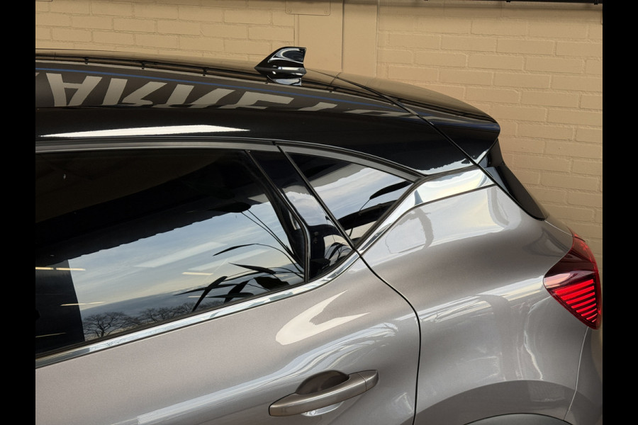 Renault Captur 1.3 TCe 160 R.S.Line | VERKOCHT! Groot Navi | Trekhaak |18 " | Camera | Stoelverwarming | PDC V+A | 100% Dealer onderhouden!