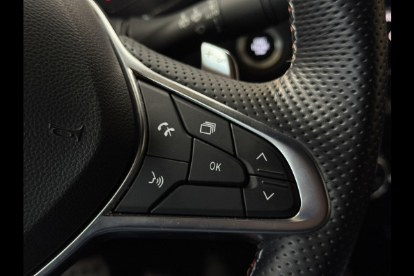 Renault Captur 1.3 TCe 160 R.S.Line | VERKOCHT! Groot Navi | Trekhaak |18 " | Camera | Stoelverwarming | PDC V+A | 100% Dealer onderhouden!