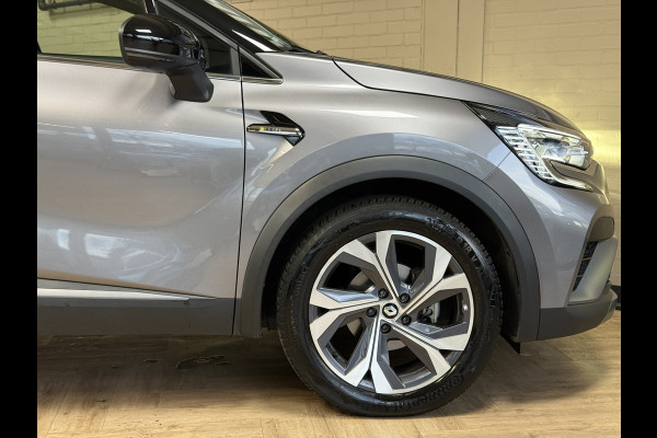 Renault Captur 1.3 TCe 160 R.S.Line | VERKOCHT! Groot Navi | Trekhaak |18 " | Camera | Stoelverwarming | PDC V+A | 100% Dealer onderhouden!