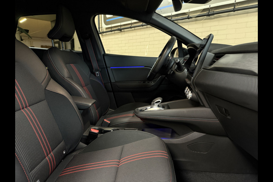 Renault Captur 1.3 TCe 160 R.S.Line | VERKOCHT! Groot Navi | Trekhaak |18 " | Camera | Stoelverwarming | PDC V+A | 100% Dealer onderhouden!