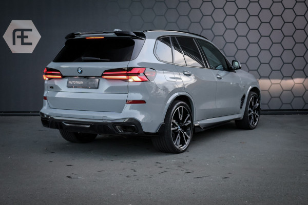BMW X5 XDrive 50e | SKYLOUNGE | M SPORTSTOELEN | MASSAGE | STOELVERKOELING & VERWARMING | BOWERS & WILKINS | SFEERVERLICHTING | 360 CAM
