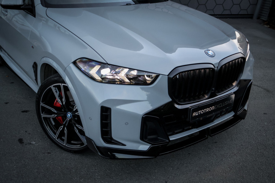 BMW X5 XDrive 50e | SKYLOUNGE | M SPORTSTOELEN | MASSAGE | STOELVERKOELING & VERWARMING | BOWERS & WILKINS | SFEERVERLICHTING | 360 CAM