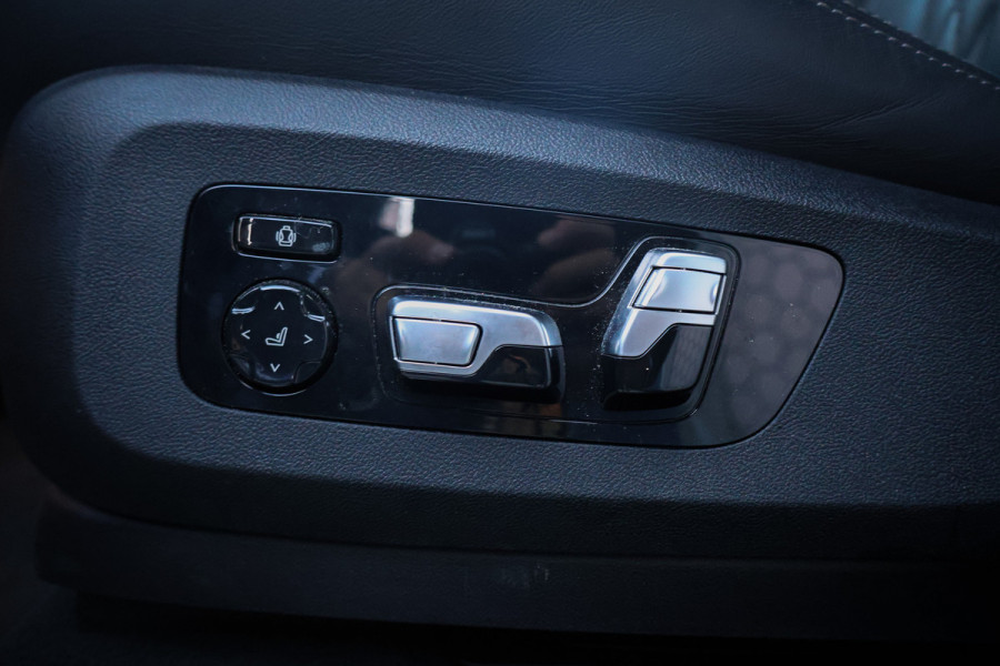 BMW X5 XDrive 50e | SKYLOUNGE | M SPORTSTOELEN | MASSAGE | STOELVERKOELING & VERWARMING | BOWERS & WILKINS | SFEERVERLICHTING | 360 CAM
