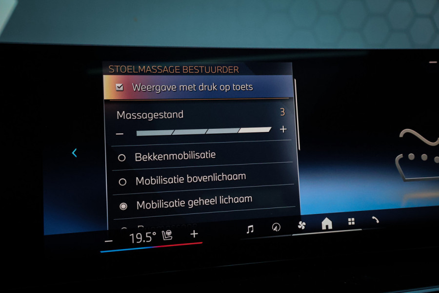 BMW X5 XDrive 50e | SKYLOUNGE | M SPORTSTOELEN | MASSAGE | STOELVERKOELING & VERWARMING | BOWERS & WILKINS | SFEERVERLICHTING | 360 CAM