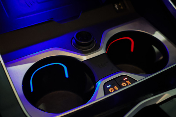 BMW X5 XDrive 50e | SKYLOUNGE | M SPORTSTOELEN | MASSAGE | STOELVERKOELING & VERWARMING | BOWERS & WILKINS | SFEERVERLICHTING | 360 CAM