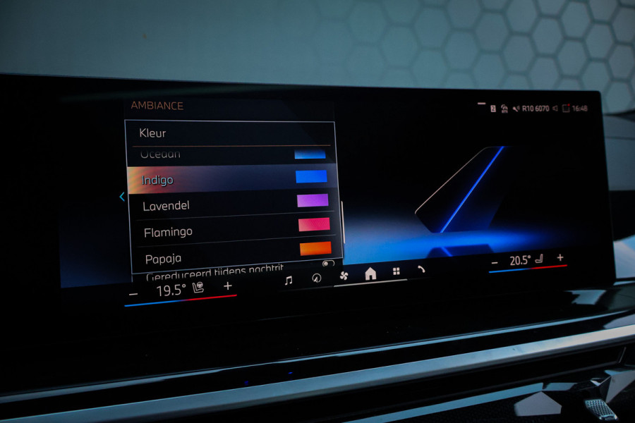 BMW X5 XDrive 50e | SKYLOUNGE | M SPORTSTOELEN | MASSAGE | STOELVERKOELING & VERWARMING | BOWERS & WILKINS | SFEERVERLICHTING | 360 CAM