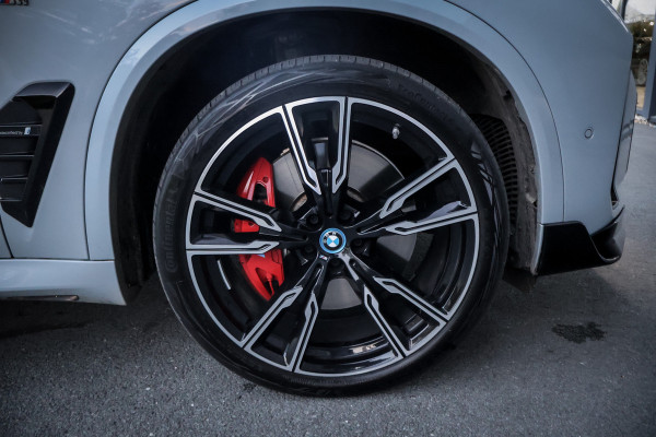 BMW X5 XDrive 50e | SKYLOUNGE | M SPORTSTOELEN | MASSAGE | STOELVERKOELING & VERWARMING | BOWERS & WILKINS | SFEERVERLICHTING | 360 CAM