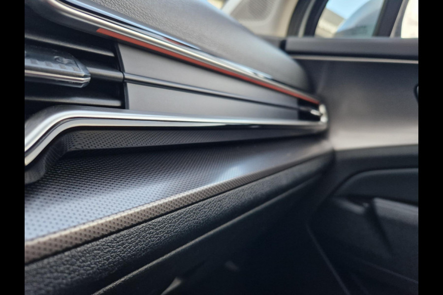 Kia Sportage 1.6 T-GDi Plug-in Hybrid AWD DynamicPlusLine | Mooie LMV | Adapt. Cruise | Elektr. Voorstoelen | Stoel- en Stuurverwarming | Pano Schuif/Kanteldak |