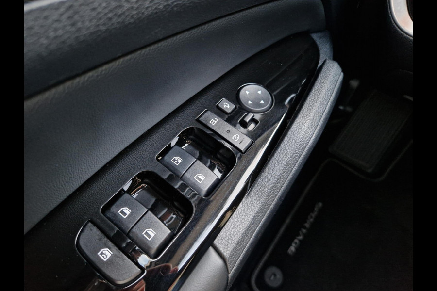 Kia Sportage 1.6 T-GDi Plug-in Hybrid AWD DynamicPlusLine | Mooie LMV | Adapt. Cruise | Elektr. Voorstoelen | Stoel- en Stuurverwarming | Pano Schuif/Kanteldak |