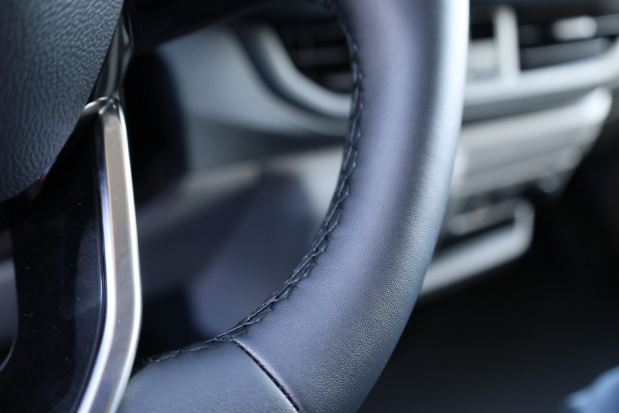 Ford Transit Custom 320 2.0 TDCI 170 PK L2H1 | L+R Schuifdeur | ACC | Blind Spot | Camera | Lane Assist | Stoelverwarming | CarPlay | Navigatie | Raptor Edition | Trekhaak | 3-Zitter | MODELJAAR 2025 | BPM VRIJ | Verlengde fabrieksgarantie