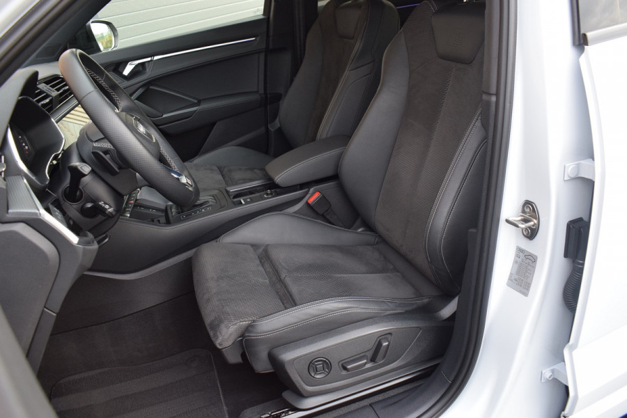 Audi Q3 Sportback 45 TFSI e S-line | Suzuka Grijs | Pano | Trekhaak | Keyless