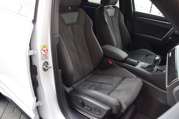 Audi Q3 Sportback 45 TFSI e S-line | Suzuka Grijs | Pano | Trekhaak | Keyless