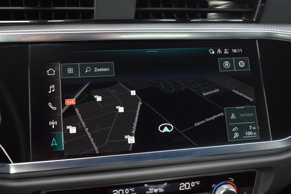 Audi Q3 Sportback 45 TFSI e S-line | Suzuka Grijs | Pano | Trekhaak | Keyless