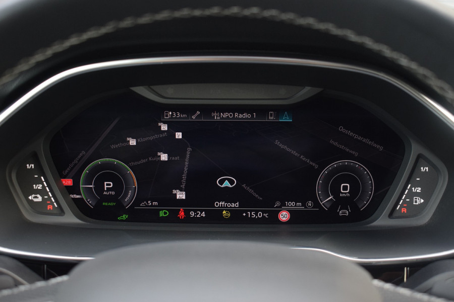 Audi Q3 Sportback 45 TFSI e S-line | Suzuka Grijs | Pano | Trekhaak | Keyless