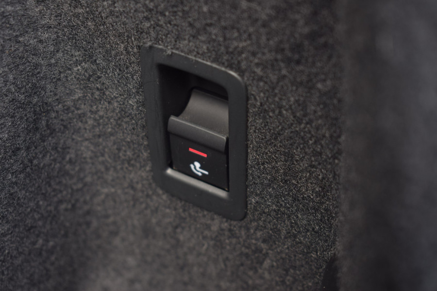 Audi Q3 Sportback 45 TFSI e S-line | Suzuka Grijs | Pano | Trekhaak | Keyless