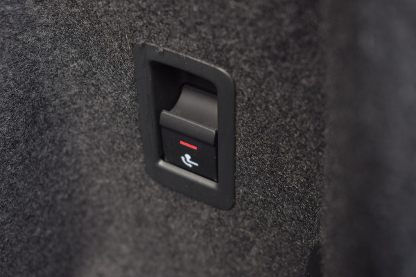 Audi Q3 Sportback 45 TFSI e S-line | Suzuka Grijs | Pano | Trekhaak | Keyless