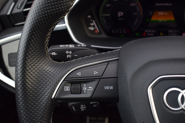 Audi Q3 Sportback 45 TFSI e S-line | Suzuka Grijs | Pano | Trekhaak | Keyless