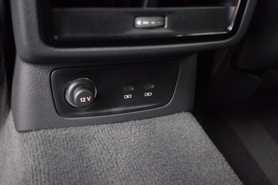 Audi Q3 Sportback 45 TFSI e S-line | Suzuka Grijs | Pano | Trekhaak | Keyless