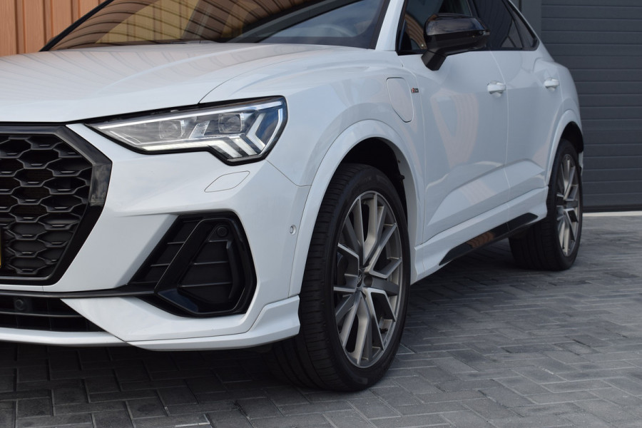 Audi Q3 Sportback 45 TFSI e S-line | Suzuka Grijs | Pano | Trekhaak | Keyless