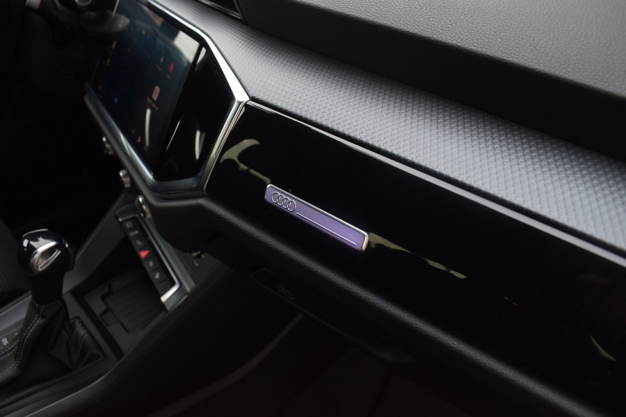 Audi Q3 Sportback 45 TFSI e S-line | Suzuka Grijs | Pano | Trekhaak | Keyless