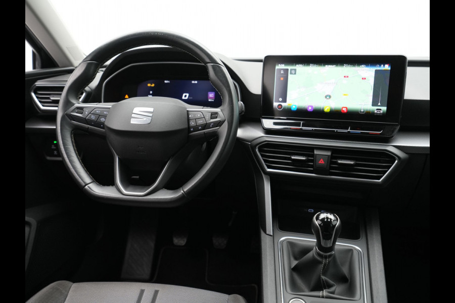 Seat Leon Sportstourer 1.5 TSI 130pk Style Navigatie Camera 17"velgen Keyless Parkassist 21