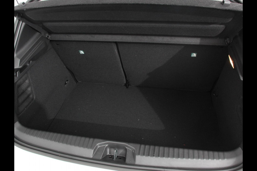 Mitsubishi Colt 1.6 HEV Automaat Intense Navigatie d.m.v. Apple Carplay/Android Auto Camera Climate Control Cruise Control Lichtmetalen velgen Extra Getint Glas Digitale Cockpit