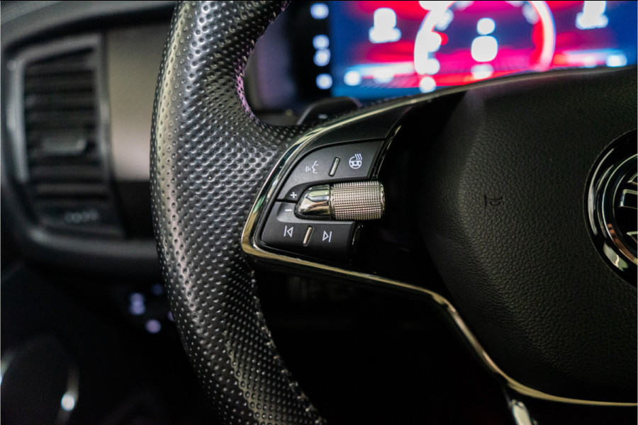 Škoda Kodiaq 1.5 TSI Sportline Business 150PK | NL AUTO+NAP+1e Eigenaar | LED | Carplay | Stoelverw. | Trekhaak | Canton