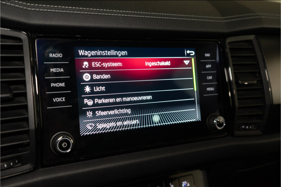 Škoda Kodiaq 1.5 TSI Sportline Business 150PK | NL AUTO+NAP+1e Eigenaar | LED | Carplay | Stoelverw. | Trekhaak | Canton