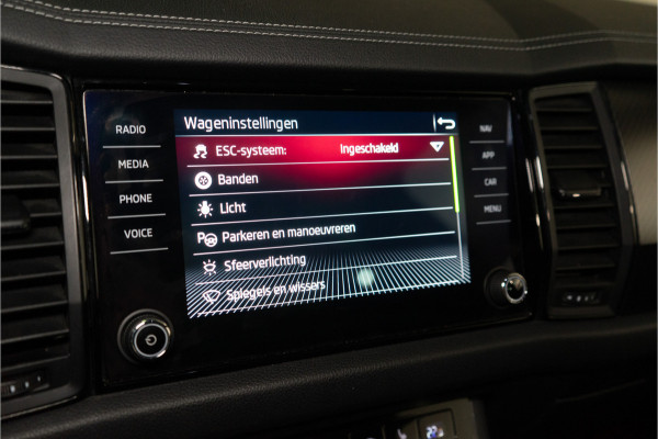 Škoda Kodiaq 1.5 TSI Sportline Business 150PK | NL AUTO+NAP+1e Eigenaar | LED | Carplay | Stoelverw. | Trekhaak | Canton