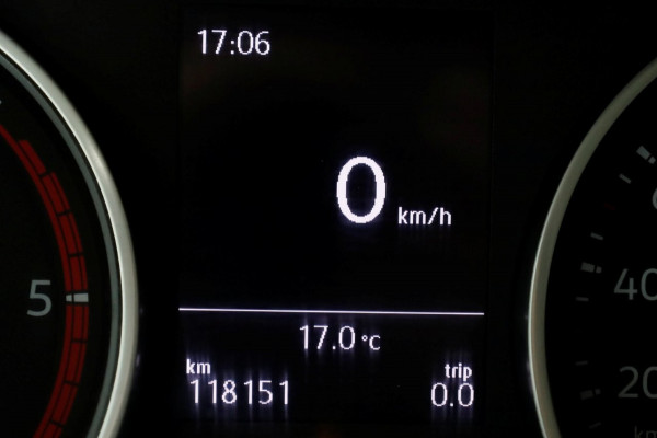 Volkswagen Crafter 35 2.0 TDI E6 L2H1 D.C. Van den Born Kipper 07-2018