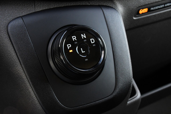 Ford E-Transit 350 L3H2 68 kWh PB Edition Adaptieve Cruise, 360 Camera, Carplay, BLIS, Stoelverwarming, NAVI, Multimedia, Sensoren, Uniek!