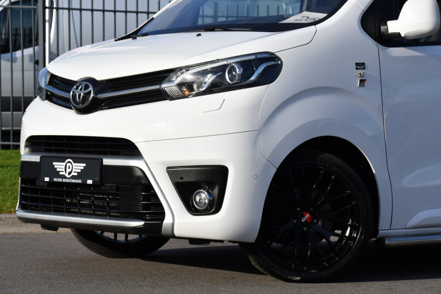 Toyota ProAce 2.0 D-4D GR Sport Edition 360 Camera, Cruise, Carplay, Head-up, 177pk, 2 x Schuifdeur, Trekhaak, Stoelverwarming, Automaat, Uniek!