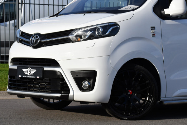 Toyota ProAce 2.0 D-4D GR Sport Edition 360 Camera, Cruise, Carplay, Head-up, 177pk, 2 x Schuifdeur, Trekhaak, Stoelverwarming, Automaat, Uniek!