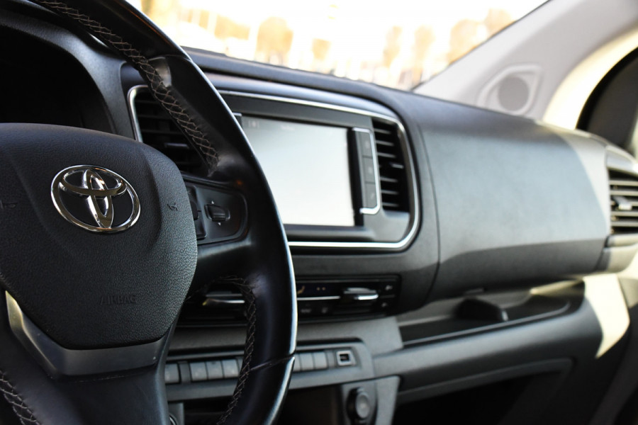 Toyota ProAce 2.0 D-4D GR Sport Edition 360 Camera, Cruise, Carplay, Head-up, 177pk, 2 x Schuifdeur, Trekhaak, Stoelverwarming, Automaat, Uniek!