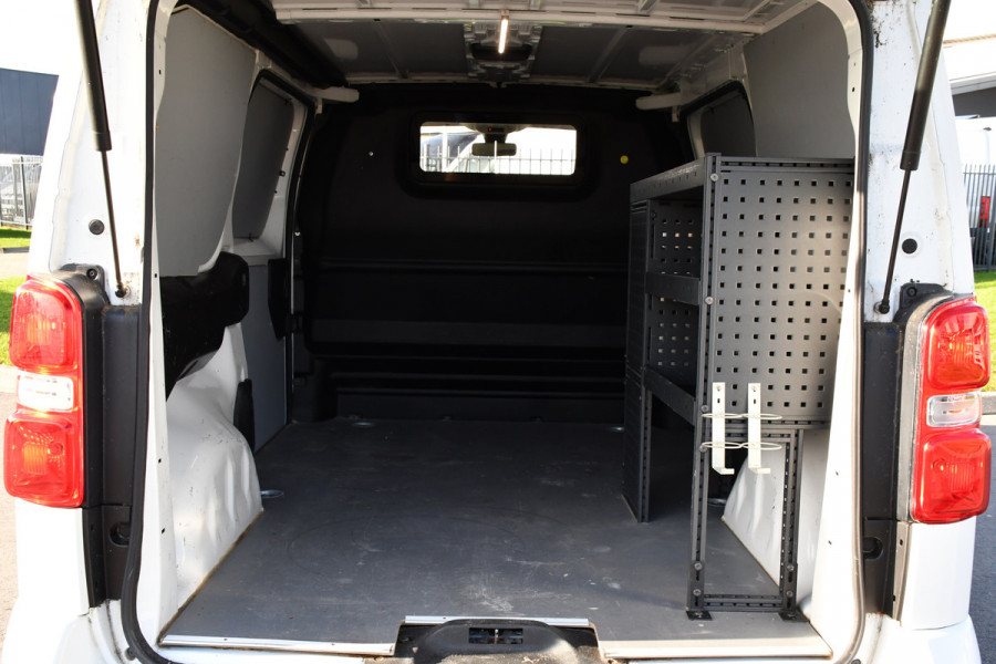 Toyota ProAce 2.0 D-4D GR Sport Edition 360 Camera, Cruise, Carplay, Head-up, 177pk, 2 x Schuifdeur, Trekhaak, Stoelverwarming, Automaat, Uniek!