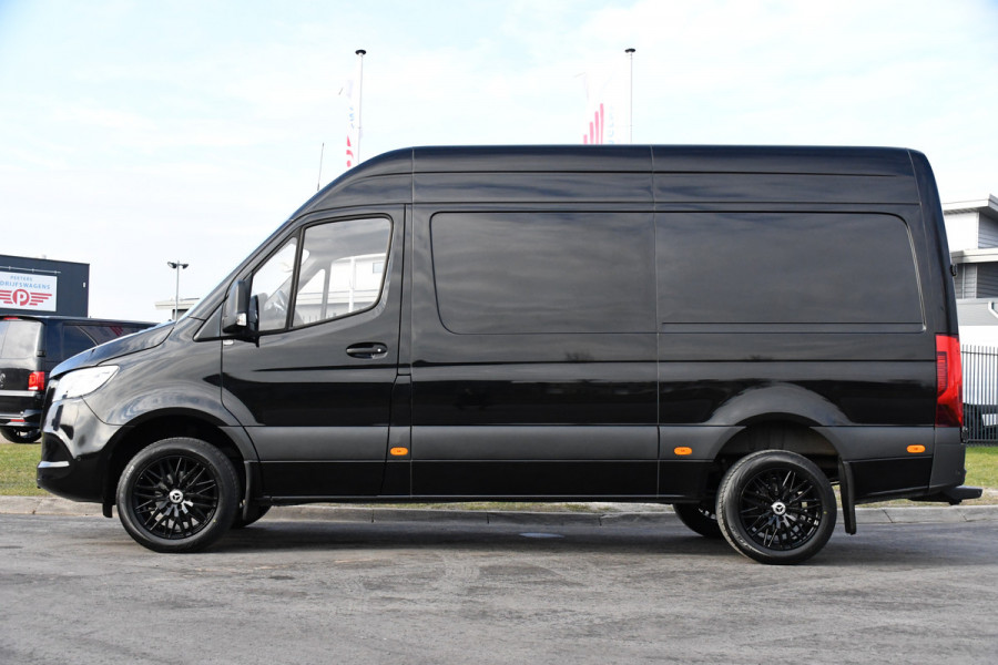Mercedes-Benz Sprinter 317 1.9 CDI L2H2 Black Edition RWD Cruise, Camera,10.5'' Multimedia, Carplay, LED, Trekhaak, Multimedia, UNIEK!