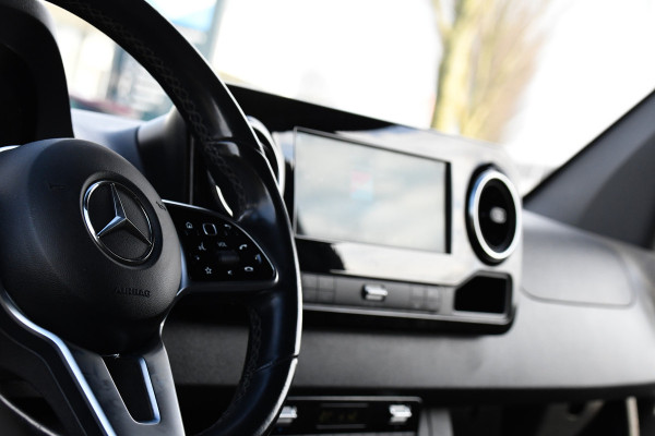 Mercedes-Benz Sprinter 317 1.9 CDI L2H2 Black Edition RWD Cruise, Camera,10.5'' Multimedia, Carplay, LED, Trekhaak, Multimedia, UNIEK!