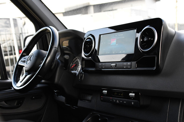 Mercedes-Benz Sprinter 317 1.9 CDI L2H2 Black Edition RWD Cruise, Camera,10.5'' Multimedia, Carplay, LED, Trekhaak, Multimedia, UNIEK!