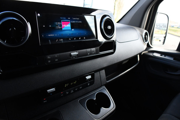 Mercedes-Benz Sprinter 317 1.9 CDI L2H2 Black Edition RWD Cruise, Camera,10.5'' Multimedia, Carplay, LED, Trekhaak, Multimedia, UNIEK!