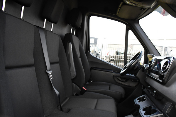 Mercedes-Benz Sprinter 317 1.9 CDI L2H2 Black Edition RWD Cruise, Camera,10.5'' Multimedia, Carplay, LED, Trekhaak, Multimedia, UNIEK!