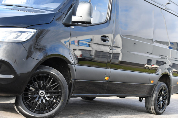 Mercedes-Benz Sprinter 317 1.9 CDI L2H2 Black Edition RWD Cruise, Camera,10.5'' Multimedia, Carplay, LED, Trekhaak, Multimedia, UNIEK!